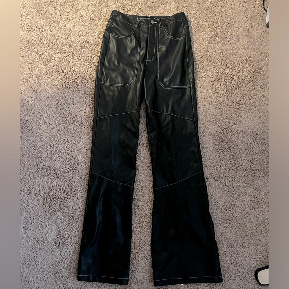 i’m selling these are pretty little thing faux leather pants!